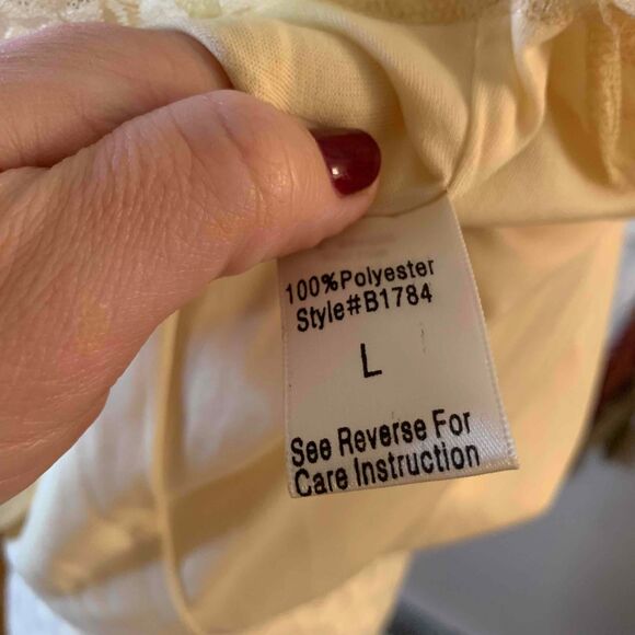 Blu Pepper NWT Pale Yellow Lace Slip Dress Tie Waist Keyhole Large - Picture 9 of 12